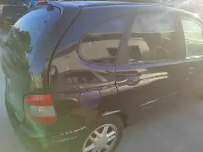 Sloopvoertuig renault scenic (ja..) 1.9 dci authentique van het jaar 2001 aangedreven f9q732
