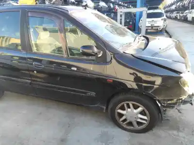 Sloopvoertuig renault scenic (ja..) 1.9 dci authentique van het jaar 2001 aangedreven f9q732