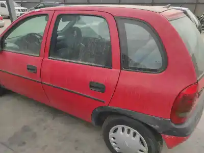 Veicolo di demolizione opel corsa a swing dell'anno 1996 alimentato x12sz