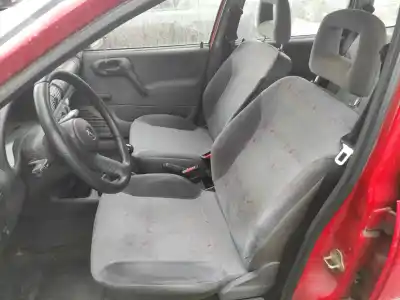 Veicolo di demolizione opel corsa a swing dell'anno 1996 alimentato x12sz
