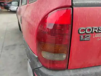 Veicolo di demolizione opel corsa a swing dell'anno 1996 alimentato x12sz