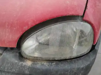 Veicolo di demolizione opel corsa a swing dell'anno 1996 alimentato x12sz