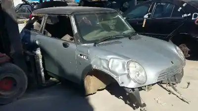 Veículo de Sucata mini mini 1.6 16v do ano 2001 alimentado 