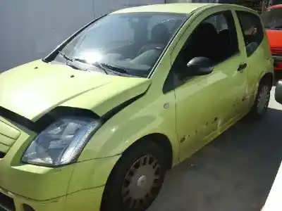 Véhicule à la ferraille citroen c2 1.1 de l'année 2005 alimenté hfxtu1jp
