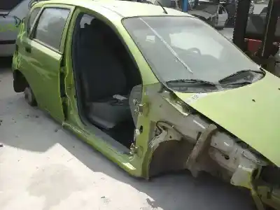 Veicolo di demolizione daewoo kalos 1.4 dell'anno 2001 alimentato f14d3