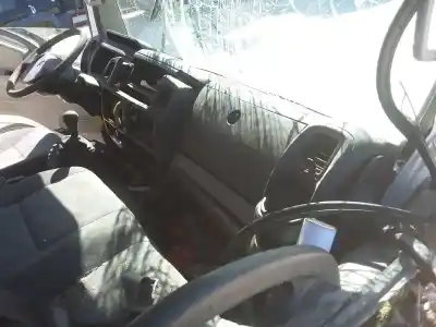 Veículo de Sucata otras marcas maxity 2.9 diesel do ano 2011 alimentado d-zd30