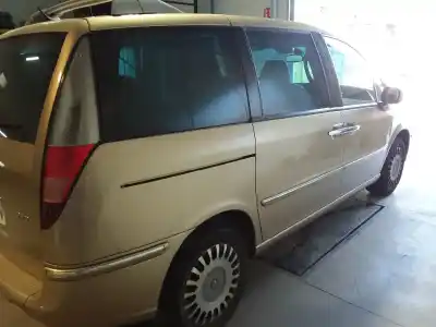 Здавання транспортного засобу lancia                                             phedra (180)                                                                                                                                                                                                                                               2.2 jtd року 2004 потужний 4hw