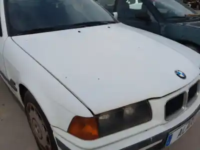 Veículo de Sucata bmw serie 3 compacto 1.6 do ano 1995 alimentado m43b16