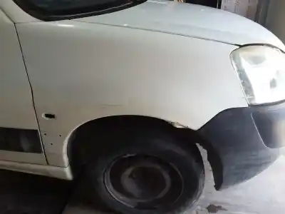 Veículo de Sucata citroen berlingo 1.9 d x familiar do ano 2004 alimentado dw8bwjy