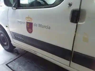 Veículo de Sucata citroen berlingo 1.9 d x familiar do ano 2004 alimentado dw8bwjy