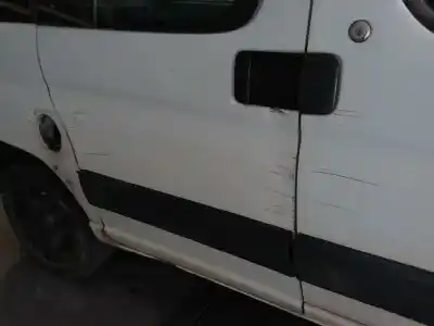 Veículo de Sucata citroen berlingo 1.9 d x familiar do ano 2004 alimentado dw8bwjy