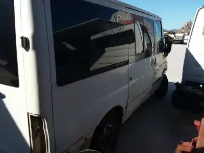 Véhicule à la ferraille ford transit mod.2000 caja abierta 2.0 td de l'année 2001 alimenté d3fa