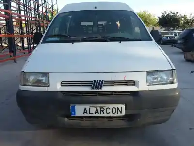 Veicolo di demolizione FIAT SCUDO FURGÓN (220_) 1.9 TD dell'anno 1999 alimentato DHX