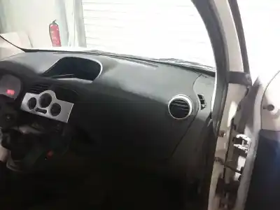 Veículo de Sucata renault kangoo 1.5 dci d do ano 2011 alimentado k9k802