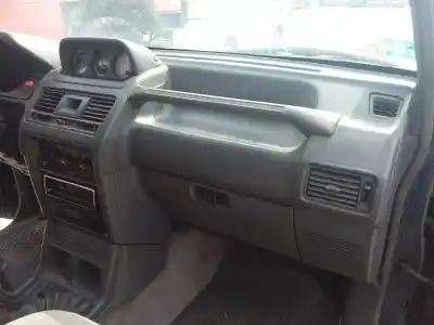Здавання транспортного засобу mitsubishi montero (v20/v40) 2.8 turbodiesel року 1996 потужний 4m40t