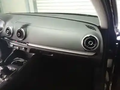 Veicolo di demolizione audi a3 sportback (8va) 1.6 tdi dell'anno 2015 alimentato crkb