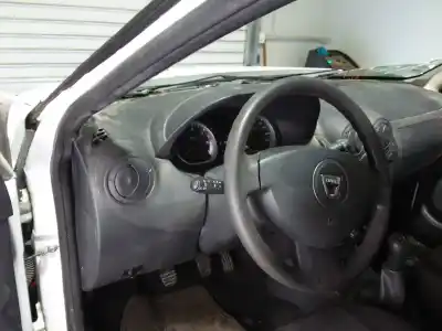 Veicolo di demolizione dacia duster 1.5 dci diesel fap cat dell'anno 2001 alimentato k9k892