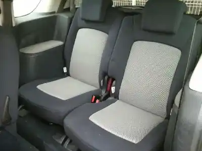 Sloopvoertuig peugeot 1007 1.4 hdi van het jaar 2006 aangedreven 8hzdv4td