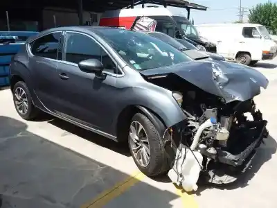 Veículo de Sucata citroen ds4 1.6 hdi fap do ano 2001 alimentado 9hr