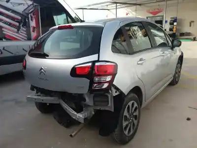 Veículo de Sucata citroen c3 1.6 blue-hdi fap do ano 2001 alimentado 