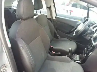 Veículo de Sucata citroen c3 1.6 blue-hdi fap do ano 2001 alimentado 