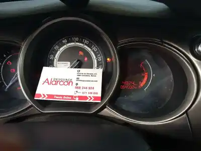 Veículo de Sucata citroen c3 1.6 blue-hdi fap do ano 2001 alimentado 