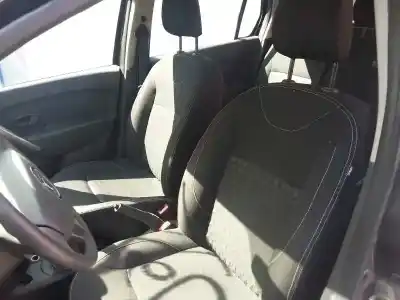 Здавання транспортного засобу dacia logan mcv ii 0.9 tce cat року 2001 потужний h4b400