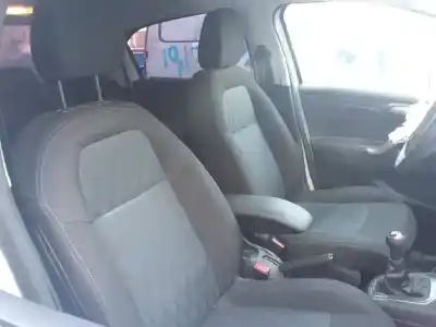 Sloopvoertuig citroen c-elysée 1.6 blue-hdi fap van het jaar 2017 aangedreven bhy