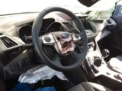 Veicolo di demolizione ford kuga 2.0 tdci dell'anno 2001 alimentato t7ma