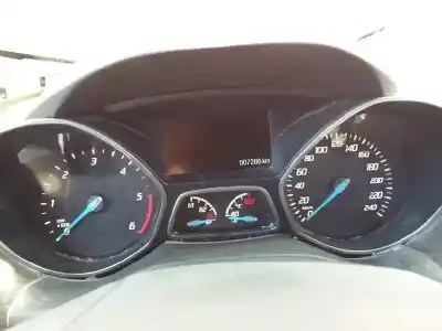 Veicolo di demolizione ford kuga 2.0 tdci dell'anno 2001 alimentato t7ma