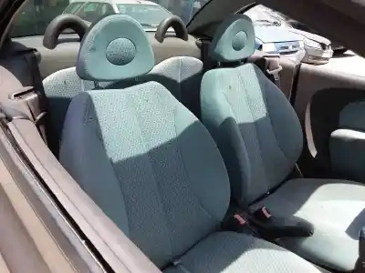 Veicolo di demolizione nissan micra 1.6 16v dell'anno 2001 alimentato hr16de