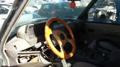 Veículo de Sucata land rover range rover 2.5 turbodiesel do ano 2001 alimentado 