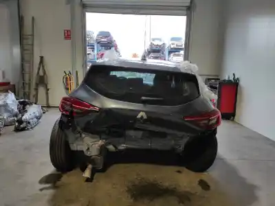 Véhicule à la ferraille renault                                            clio v                                                                                                                                                                                                                                                     1.0 sce                                                                                                                                                                                                                                                    de l'année 2021 alimenté b4d419