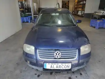 Vehículo de desguace VOLKSWAGEN PASSAT BERLINA (3B3) 1.9 TDI del año 2000 con motor AVB