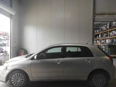 Veicolo di demolizione toyota corolla 2.0 turbodiesel dell'anno 2005 alimentato 1cdftv