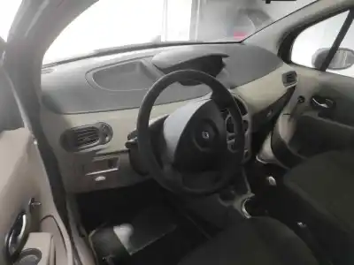 Sloopvoertuig renault grand modus 1.2 16v van het jaar 2005 aangedreven d4f740