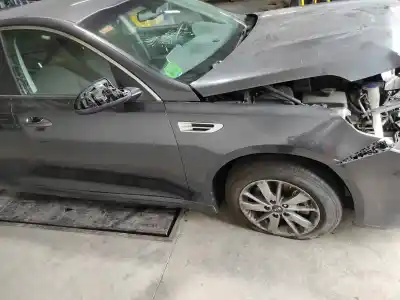 Vehicul casat kia optima 1.7 crdi al anului 2017 alimentat d4fd