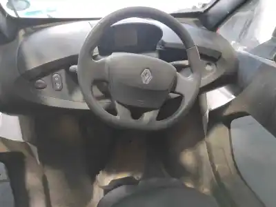 Утилизация автомобиля renault twizy el года 2001 питание 3cg401 / 290101239r