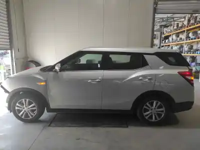 Здавання транспортного засобу ssangyong xlv 1.6 року 2018 потужний g16x