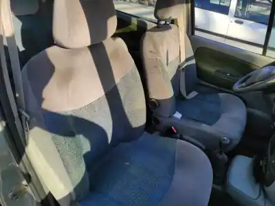 Sloopvoertuig renault scenic (ja..) 1.9 dti diesel van het jaar 2002 aangedreven 
