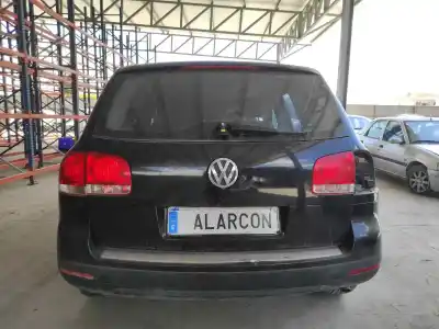 Vehículo de desguace VOLKSWAGEN TOUAREG 3.0 V6 TDI DPF del año 2005 con motor BKS