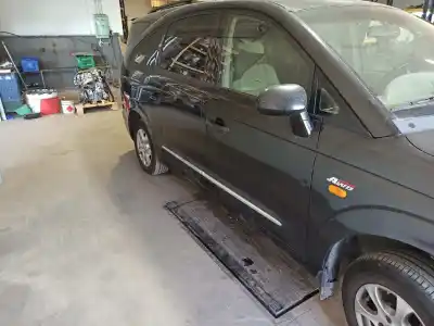 Здавання транспортного засобу ssangyong rodius 2.7 turbodiesel cat року 2001 потужний d27dt