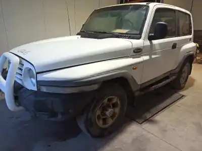 Veículo de Sucata ssangyong korando 2.9 diesel do ano 1998 alimentado om662