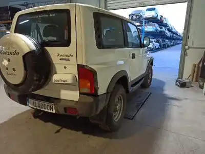 Veículo de Sucata ssangyong korando 2.9 diesel do ano 1998 alimentado om662