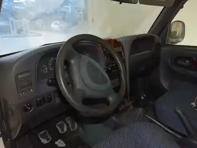 Veículo de Sucata ssangyong korando 2.9 diesel do ano 1998 alimentado om662