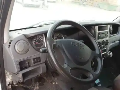 Veículo de Sucata iveco daily pr 2.3 diesel cat do ano 2011 alimentado 