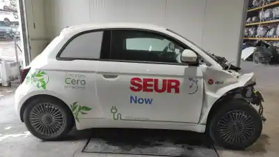 Veículo de Sucata fiat 500 e new 500 icon hb do ano 2022 alimentado 
