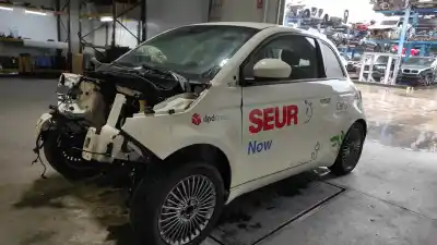 Veículo de Sucata fiat 500 e new 500 icon hb do ano 2022 alimentado 