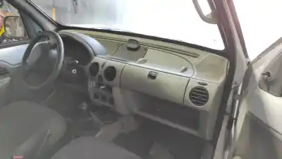 Здавання транспортного засобу renault kangoo (f/kc0) authentique року 2002 потужний  Здавання транспортного засобу renault kangoo (f/kc0) authentique року 2002 потужний