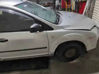 Scrapping Vehicle ford focus berlina (cap) ghia of the year 2005 powered g8da